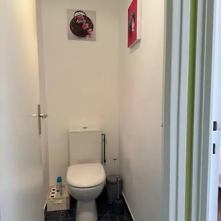 Apartamento Calme Proche De La Avec Parking *