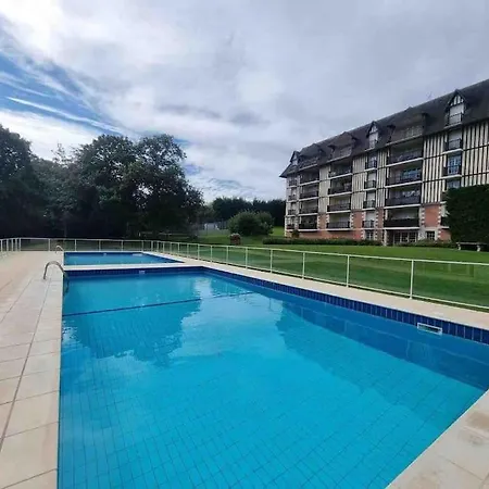 Calme Proche De La Avec Parking Apartamento *