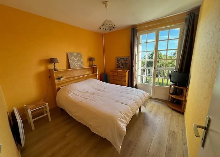 Calme Proche De La Avec Parking