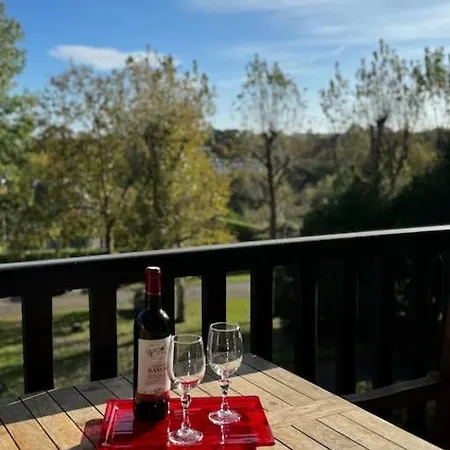 Calme Proche De La Avec Parking