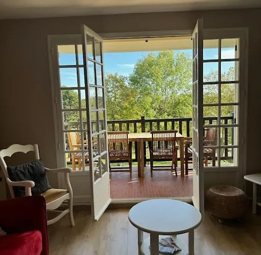 Apartment Calme Proche De La Avec Parking