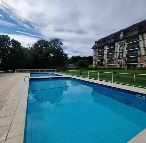 Apartment Calme Proche De La Avec Parking *