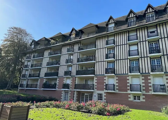 Calme Proche De La Avec Parking Apartment *