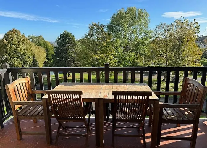 Calme Proche De La Avec Parking *